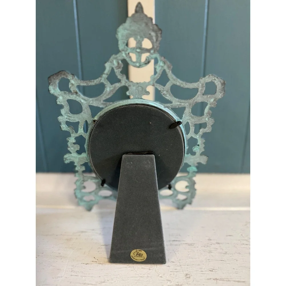 Vintage Fetco 1984 Ornate Verdigris Metal Scroll Oval 5x7 Picture Frame Green